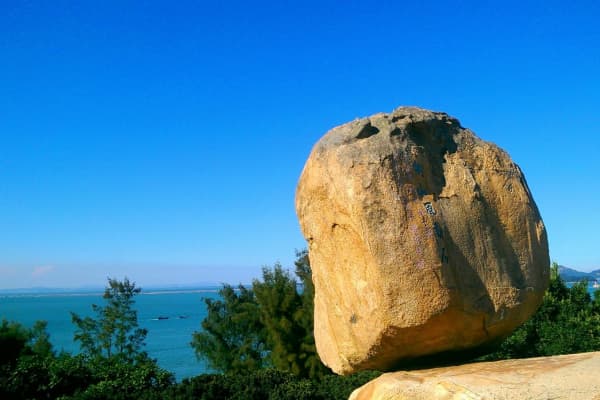 东山风动石景区2026门票价格、游玩攻略