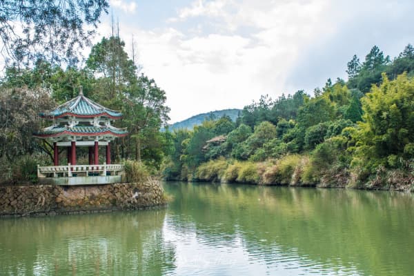 九鲤湖风景区2026门票价格、游玩攻略